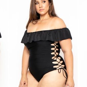 Black swim/NWT/never worn/lace off shoulder ruffle, runs small
